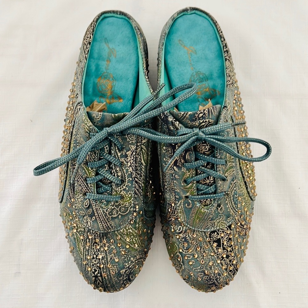 Joan Boyce~Artistic Shoe / Sparkle Slip On Mules